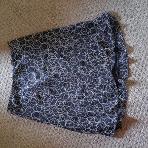 i. e. Skirt with circle pattern